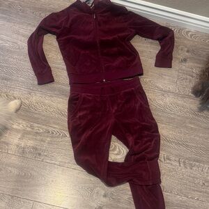 Fashion Nova Women's Burgundy Velour Tracksuit